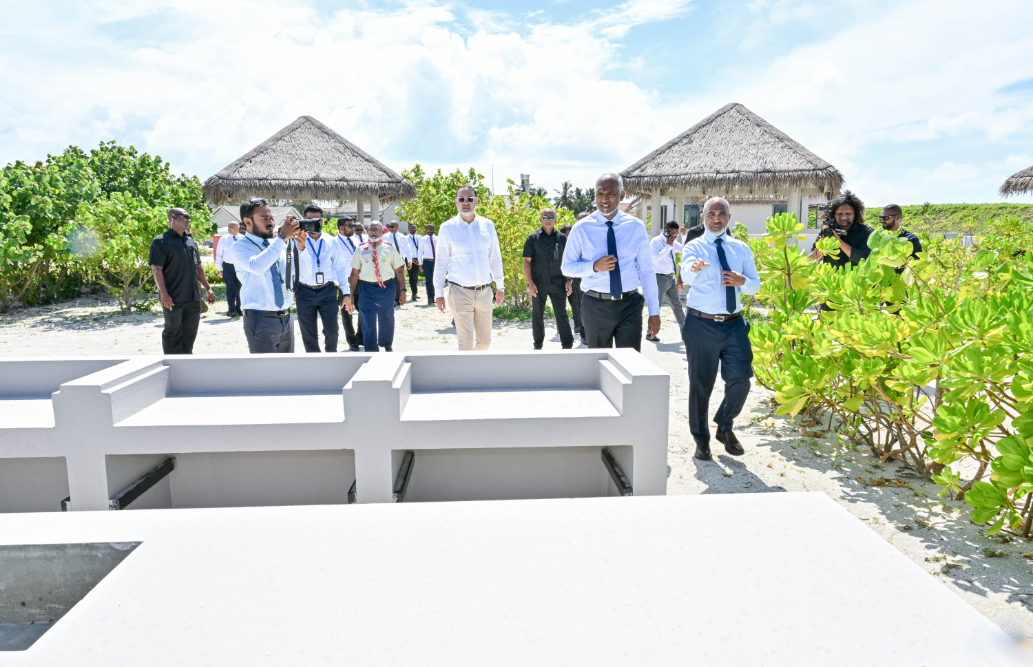 ކްރޮސްރޯޑްސްގައި ގާއިމްކުރި ކޭމްޕިން ގްރައުންޑް ރައީސް މުއިއްޒު މިއަދު ބައްލަވައިލައްވަނީ.---ފޮޓޯ: ރައީސް އޮފީސް