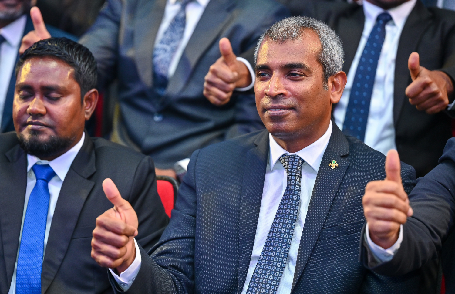 މޯލްޑިވްސް އެކައުންޓެންޓްސް ފޯރަމް 2025 ފެށުމަށް މިއަދު ބޭއްވި ރަސްމިއްޔާތުގައި އޮޑިޓާ ޖެނެރަލް ހުސައިން ނިޔާޒީ ބައިވެރިވެވަޑައިގަންނަވަނީ..---ފޮޓޯ: ފަޔާޒު މޫސާ| މިހާރު