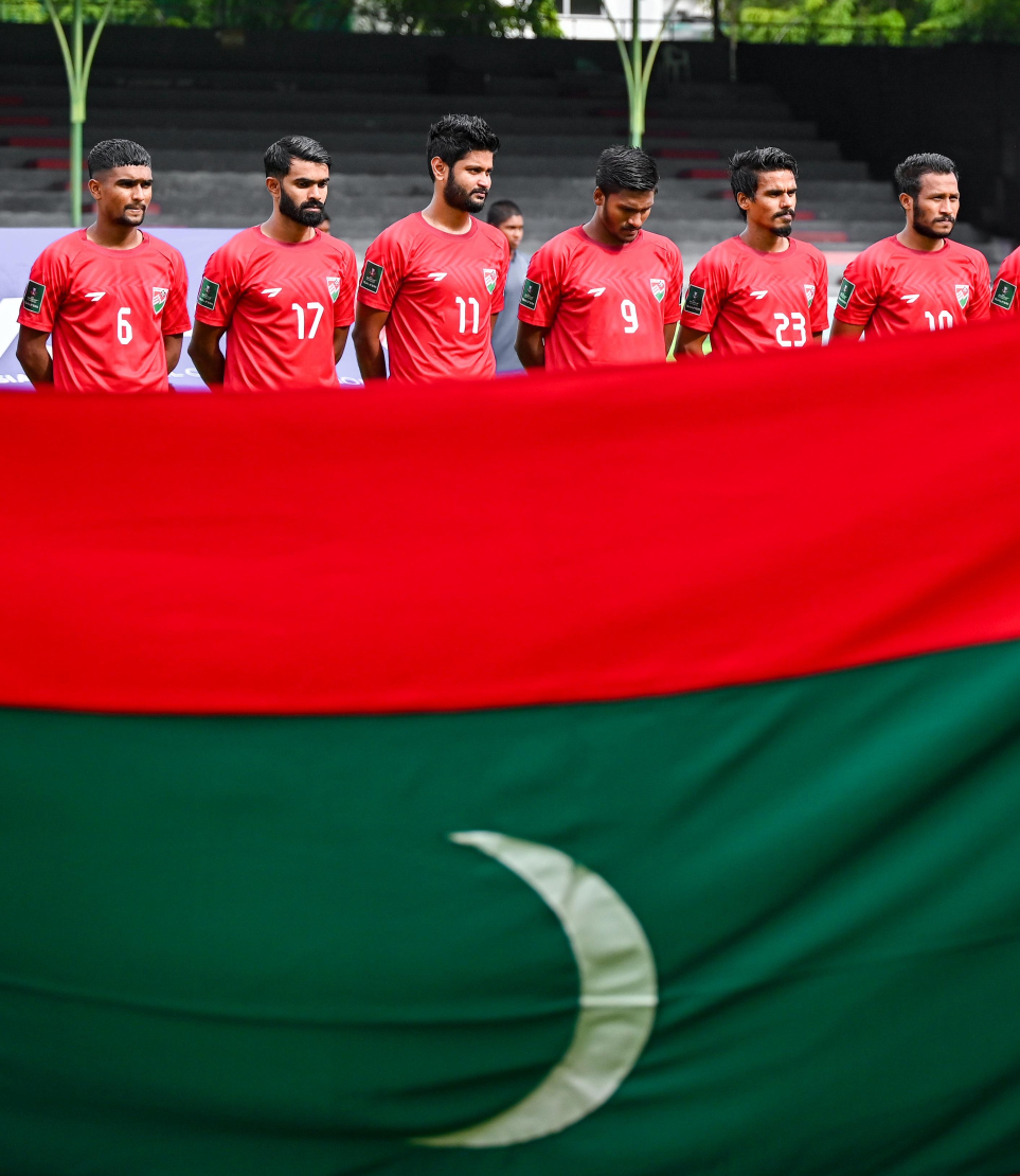 އޭޝިއަން ކަޕް ކޮލިފައިންގައި ރާއްޖެއާ ތަޖިކިސްތާން ބައްދަލުކުރި މެޗަށް ފަށަން ދިވެހި ޓީމް ދަނޑުމަތީގައި --- މިހާރު ފޮޓޯ/ނިޝާން އަލީ