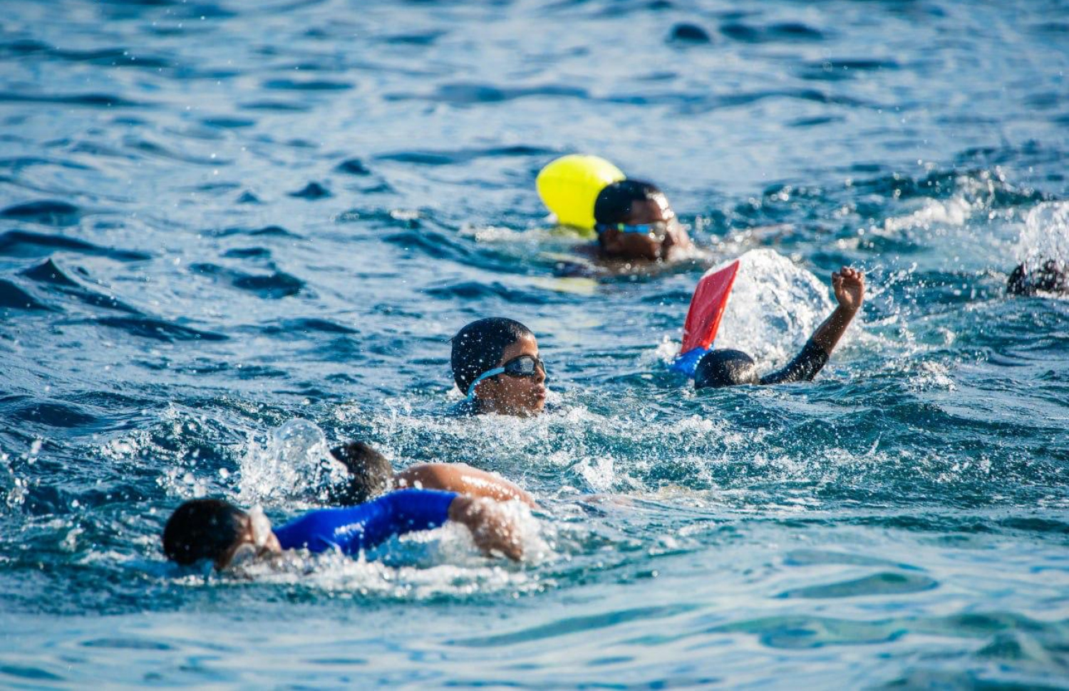 ސްވިމް މޯލްޑިވްސްއިން ބޭއްވި ފެތުމުގެ އިވެންޓެއްގެ ތެރެއިން.--- ފޮޓޯ: ސްވިމް މޯލްޑިވްސް