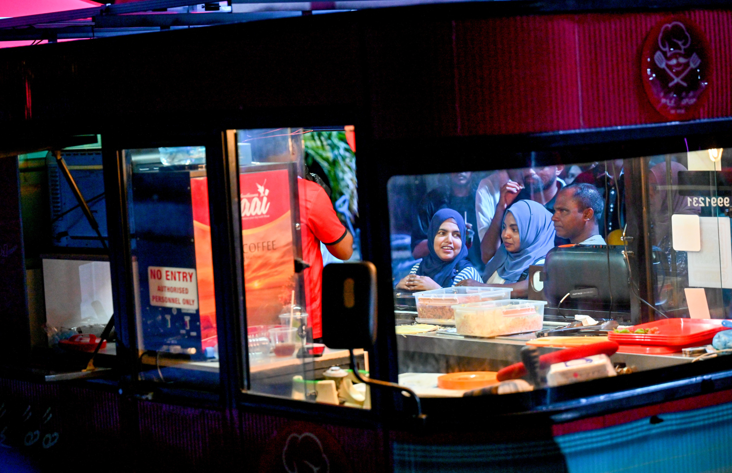 ބީއެމްއެލް އިން އިންތިޒާމު ކޮށްގެން އައްޑޫ ސިޓީ ގައި ބާއްވާ "ބީއެމްއެލް ކާނިވާ.-- ފޮޓޯ: ނިޝާން އަލީ | މިހާރު