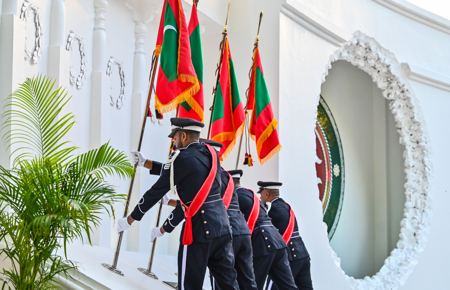 ނަސްރުގެ ދުވަސް: ހަނދާނީ ބިނާގައި ދިދައާއި ގާޑް މައުންޓްކުރުން