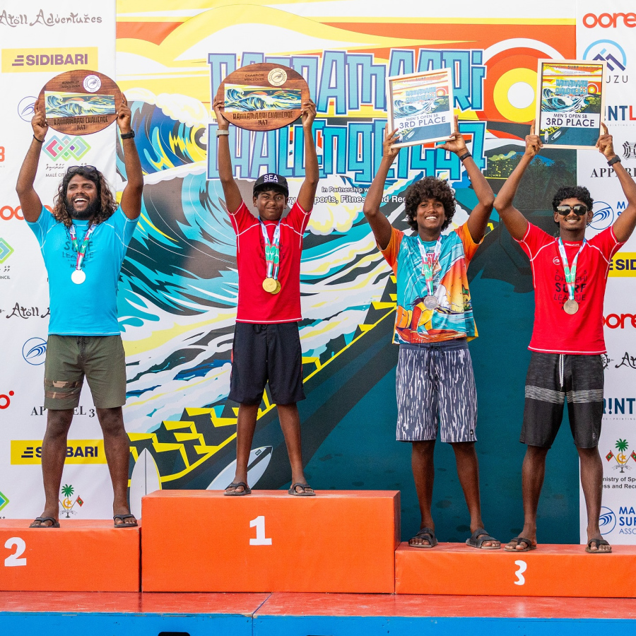 ރަންނަމާރި ޗެލެންޖްގެ އޯޕަން ބައިގެ ވަނަތަކަށް ދިޔަ ސާފަރުން އިއްޔެ ފޮޓޯއަކަށް ތައްޔާރުވެގެން.--- ފޮޓޯ: އެމްއެސްއޭ/ ސިޑިބަރި