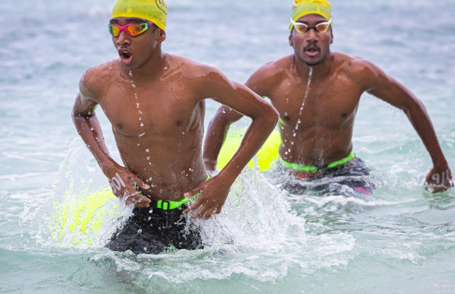 ސްވިމް މޯލްޑިވްސް އިން ބޭއްވި އިވެންޓެއްގެ ބައިވެރިންތަކެއް -- ފޮޓޯ: ސްވިމް މޯލްޑިވްސް