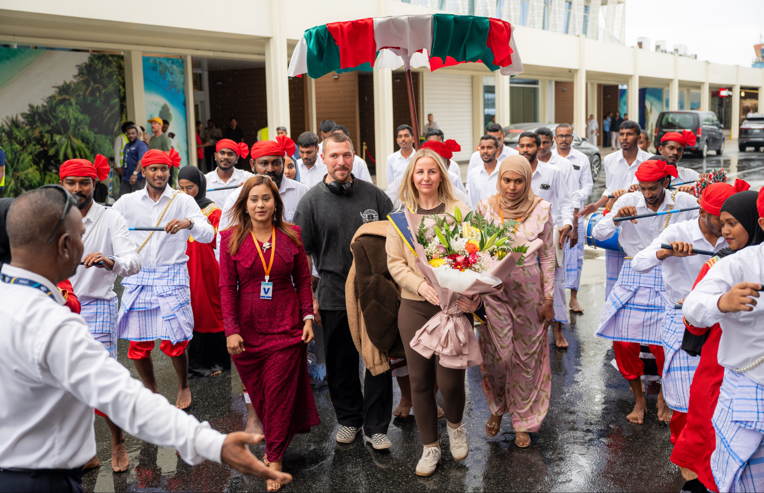 ދެ މިލިއަން ވަނަ ޓޫރިސްޓަށް މަރުހަބާ ކިޔުން