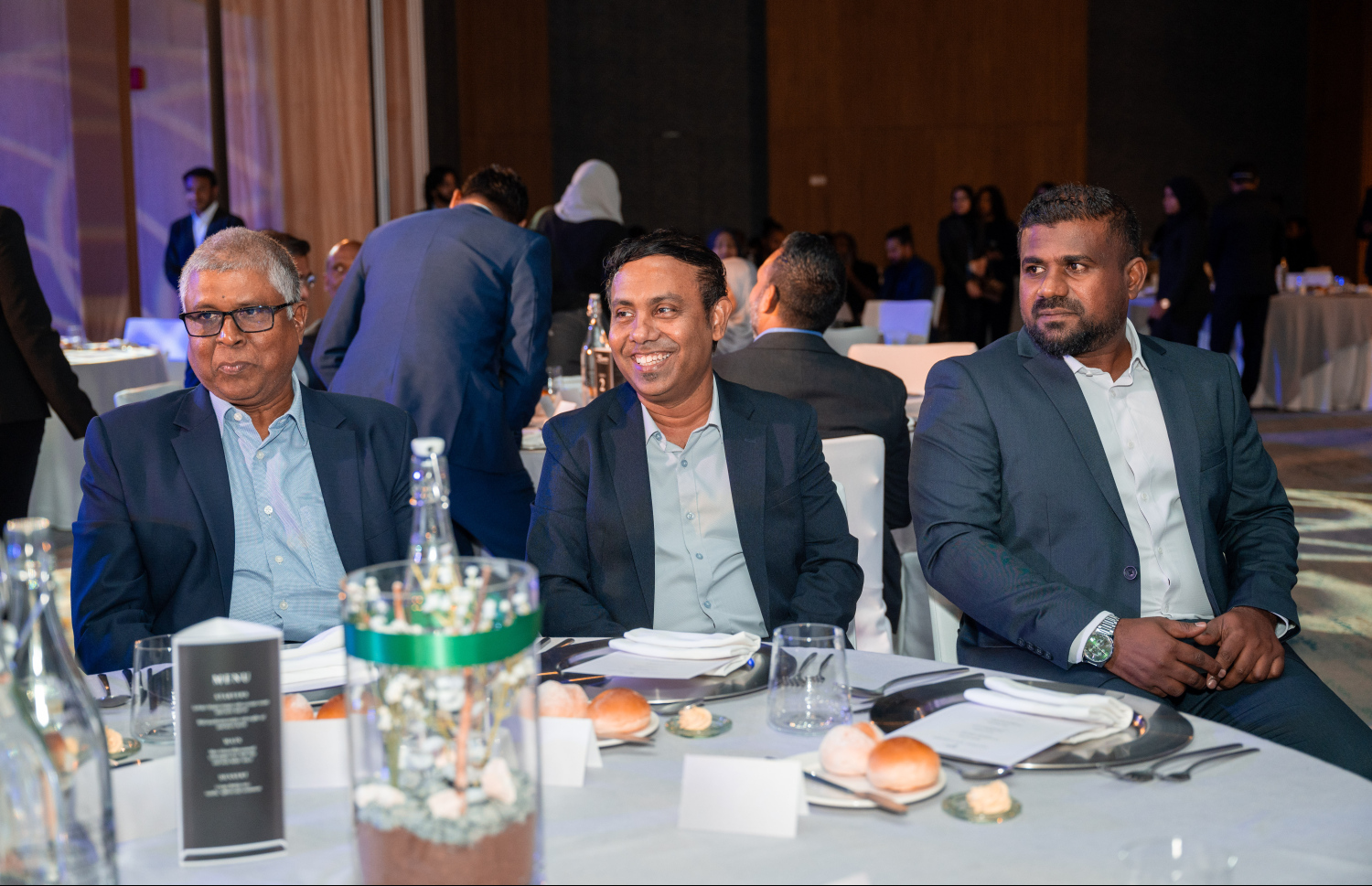 އެސްޓީއޯ އާއި ހިޓާޗީގެ ގުޅުމަށް 25 އަހަރު ފުރުން ފާހަގަކުރުމަށް ބާސެލޯ ނަސަންދުރާގައި ބޭއްވި ހާއްސަ ހަފުލާގައި ބައިވެރިވެވަޑައިގެންނެވި ބައެއް ބޭފުޅުން.--- ފޮޓޯ: ނިޝާން އަލީ | މިހާރު