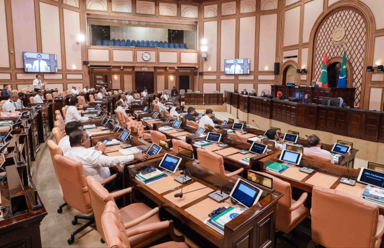 މަޖިލީހުގެ ދައުރު ކުރުކޮށް، ދެ އިންތިހާބު އެއްކޮށްލަނީ