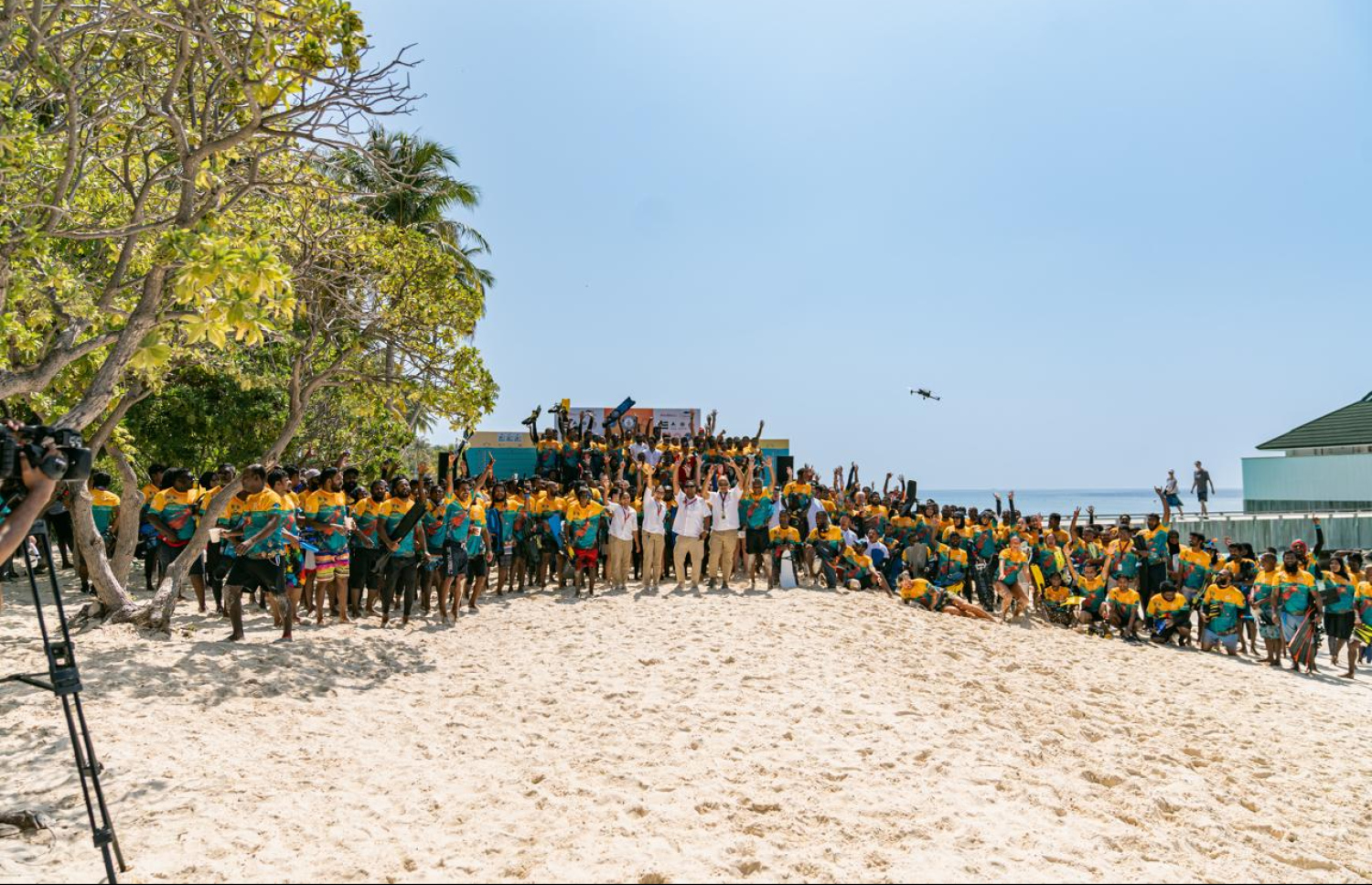 އެއްފަހަރާ އެންމެ ގިނަ މީހުން ސްނޯކުލް ކުރުމުގެ ވޯލްޑް ރެކޯޑް ހެދުމުގައި ބައިވެރި ފީނާ މީހުން. ފޮޓޯ: ފްރީޑައިވް މޯލްޑިވްސް