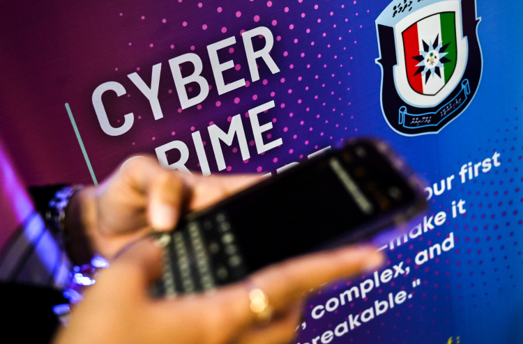 Mvr Position 3,000 scams: MVR 35 million lost, MVR 13 million recovered