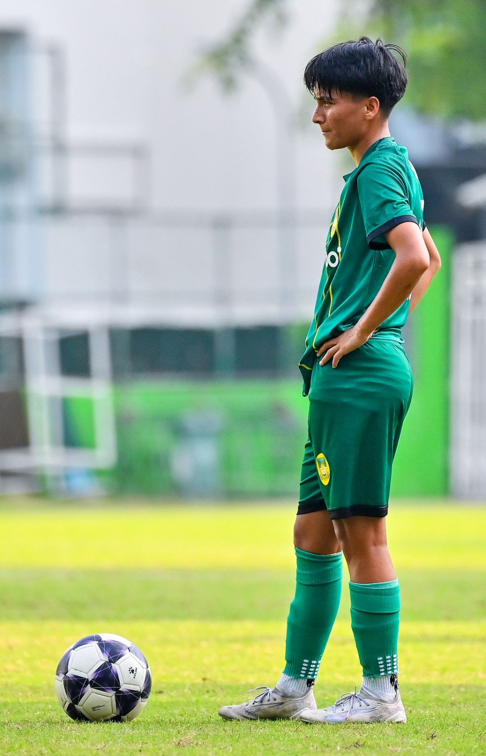 މާޒިޔާގެ އަންހެން ޓީމުގެ ކުޅުންތެރިޔާ ނޭޕާލްގެ  ދީޕާ ޝާހީ: އޭނާ ވަނީ މެޗުގައި ފަސް ލަނޑު ޖަހާފަ --- ފޮޓޯ: ފަޔާޒު މޫސާ | މިހާރު