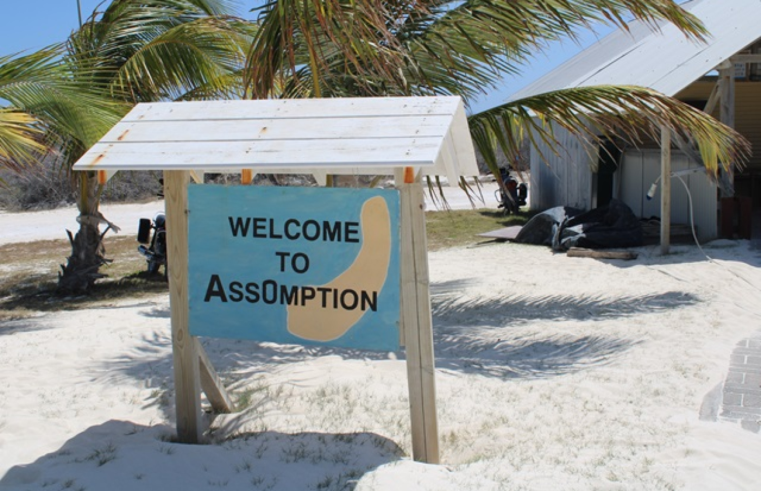 ސީޝެލްސްގެ އެސޮމްޕްޝަން އައިލެންޑް