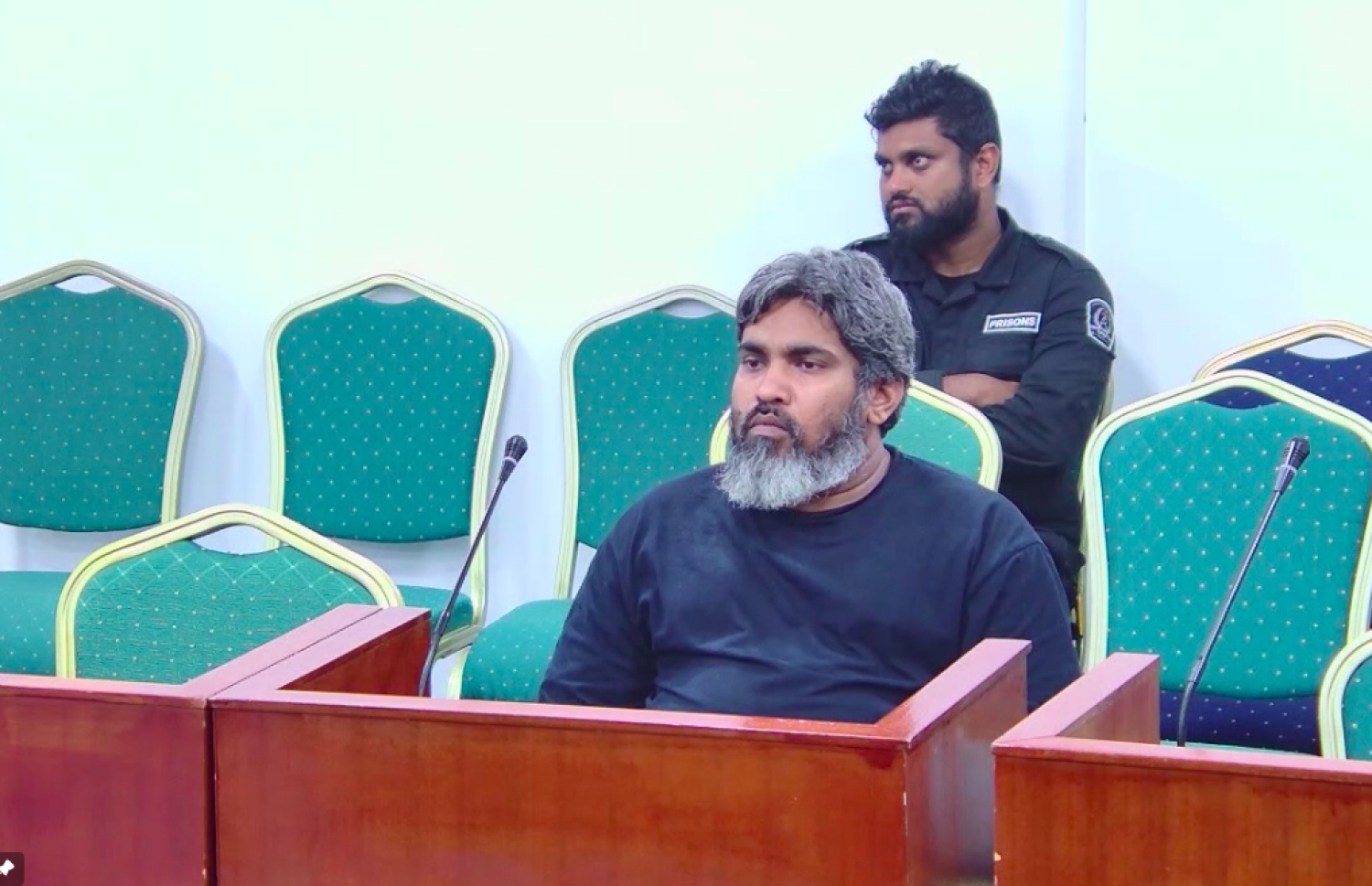 ޝިފާއު މިއަދުގެ އަޑުއެހުމުގައި