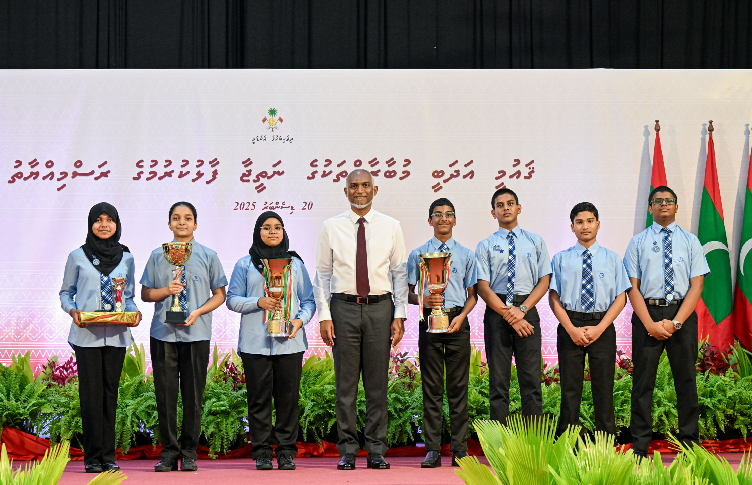 ގައުމީ އަދަބީ މުބާރާތްތަކުގެ ނަތީޖާ ފާޅުކުރުން