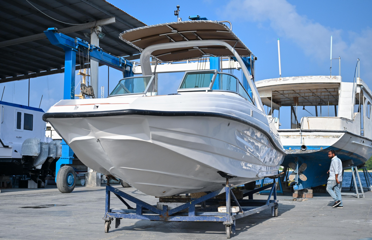 ދިރާގުން ޕްރޮމޯޝަނުގައި ދޭ ސްޕީޑް ބޯޓު. -- ފޮޓޯ: ފަޔާޒް މޫސާ | މިހާރު