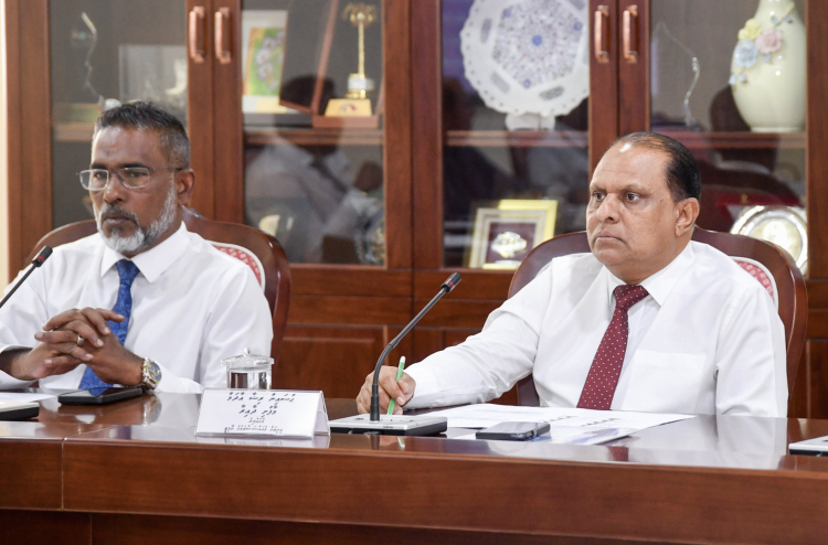 ދެ އިންތިހާބު އެއްކޮށްލާ ބިލު މި މަހުގެ 15 އަށް ނިންމަނީ