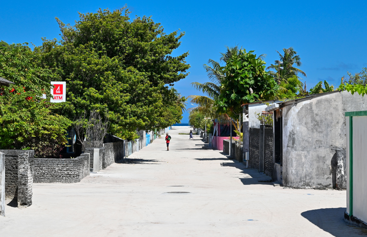 ހިރިމަރަދޫ: މި ރަށު މީހުން ހަނިމާދޫއަށް ބަދަލުކުރުމުގެ މަސައްކަތް ސަރުކާރުން އެބަ ކުރިއަށް ގެންދޭ-- ފޮޓޯ: ފަޔާޒު މޫސާ | މިހާރު