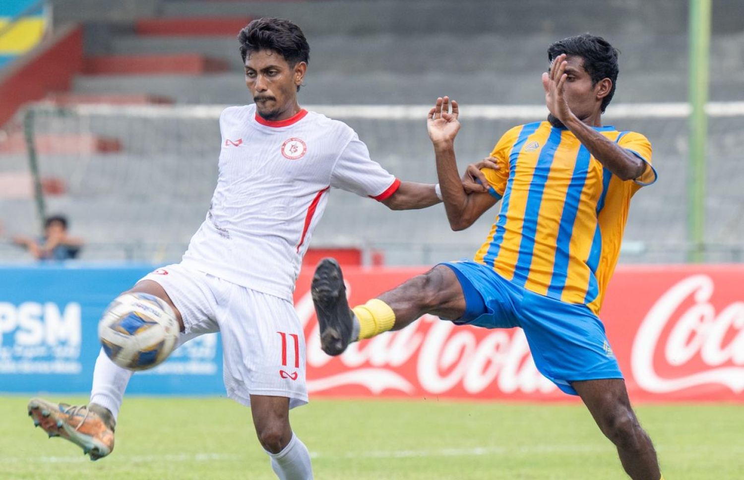 ވެލެންސިއާ އާއި ބުރުގެ މެޗުގެ ތެރެއިން --- ފޮޓޯ: ނިޝާން އަލީ | މިހާރު