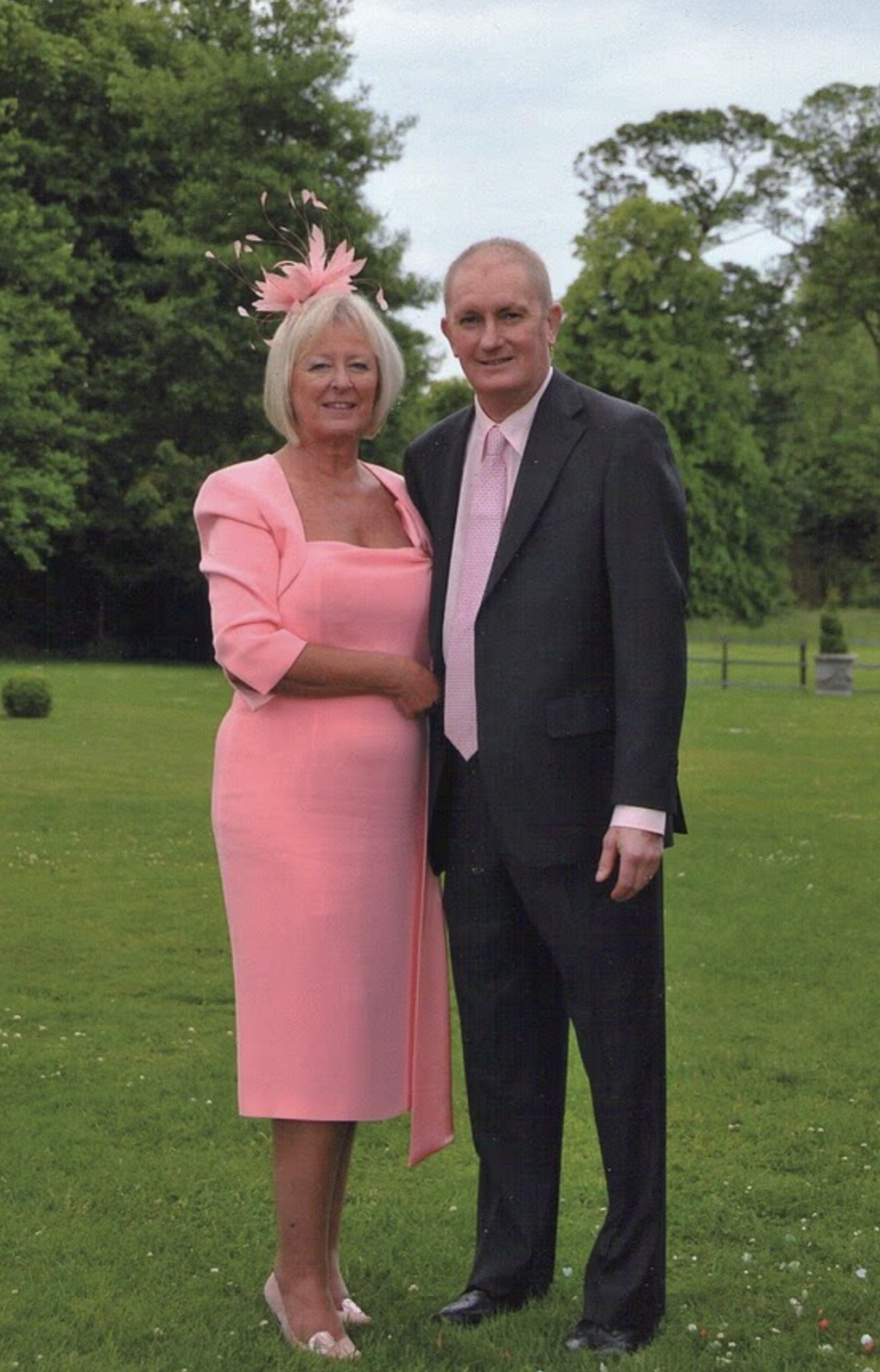 ޑައިވިން އެކްސިޑެންޓުގައި މަރުވި އިނގިރޭސި ދެމަފިރިން.-- ފޮޓޯ: ޑެއިލީ މެއިލް