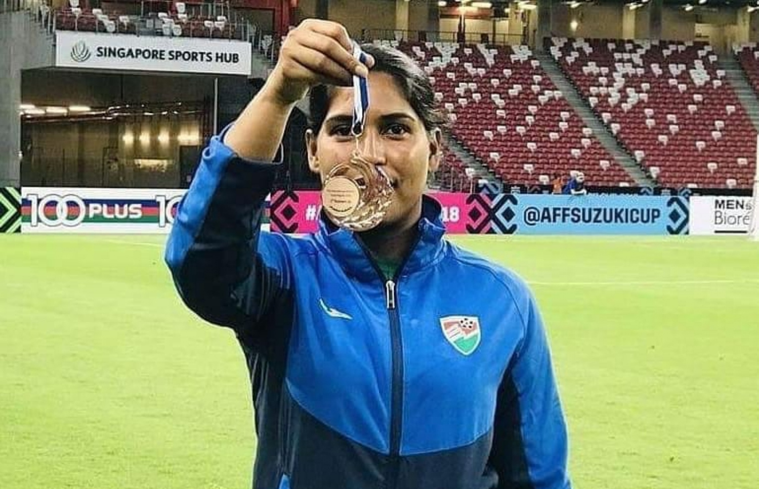 ގައުމީ އަންހެން ޓީމުގެ ގޯލް ކީޕަރު ލީޒާ