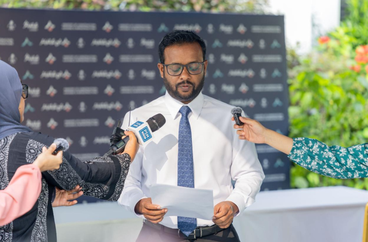 Flat aai goathi mi dhaurugai ninmai havaalu kuraanan: Muhthalib