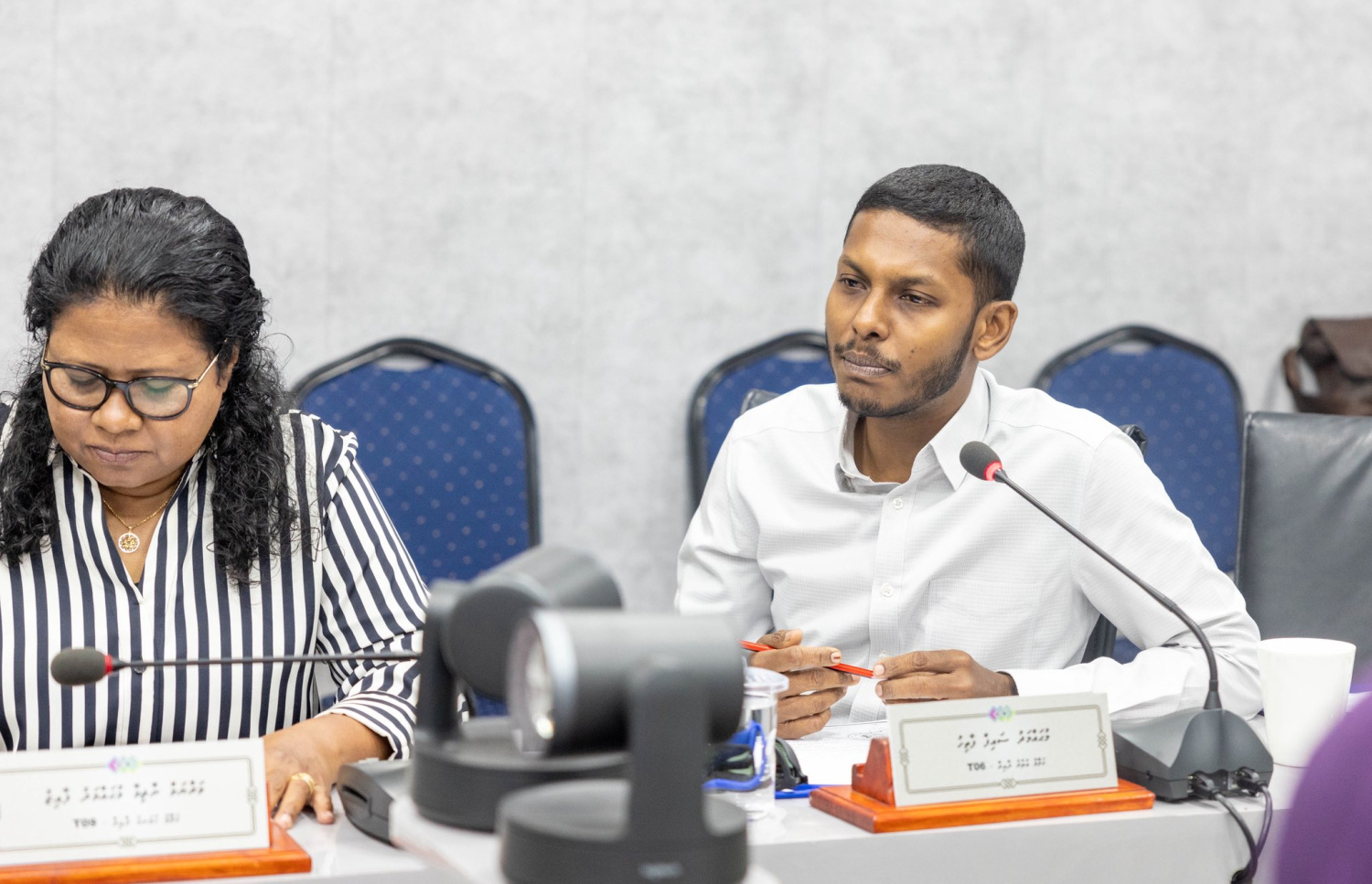 މާލެ ސިޓީ ކައުންސިލުން މިއަދު ބޭއްވި ބައްދަލުވުމުގައި ކައުންސިލް މެމްބަރުން ސައިފް އަލީ ވާހަކަ ދައްކަވަނީ-- ފޮޓޯ: ކައުންސިލް