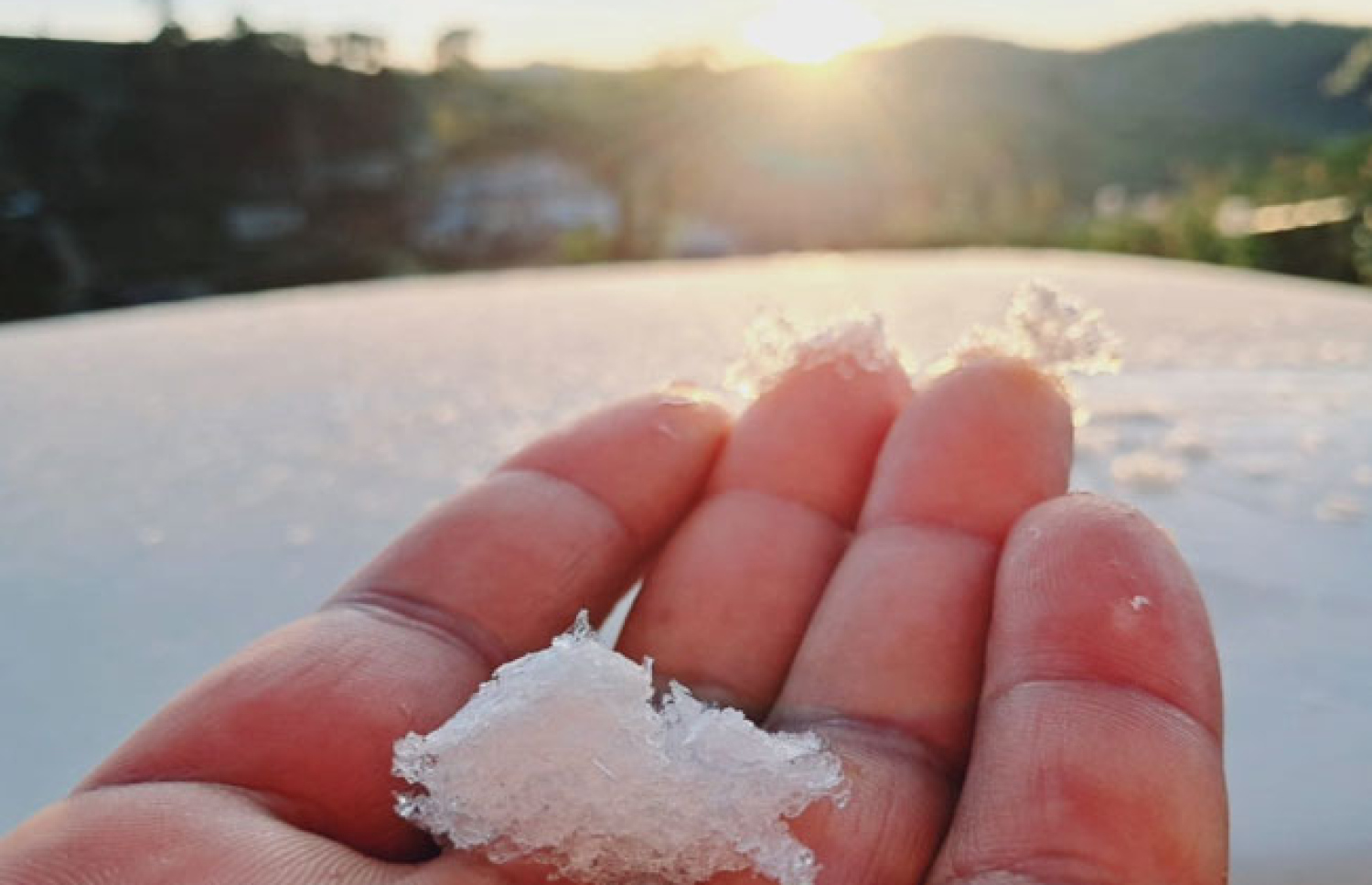 ސްރީ ލަންކާގެ ނުވަރަ އެލިޔާއަށް ފިނިހޫނުމިން ދަށްވެ ގަނޑު ފެނުގެ އަސަރުކޮށްފައި. -- ފޮޓޯ: ލަންކާ އެކްސްޕްރެސް ނިއުސް