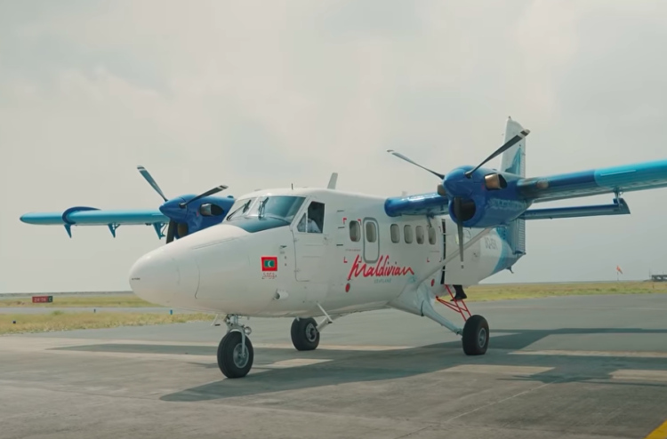 Twin otter gai furolhu harukoh Dhekunuge 4 atholhu vaige dhathurun gulhaalaifi