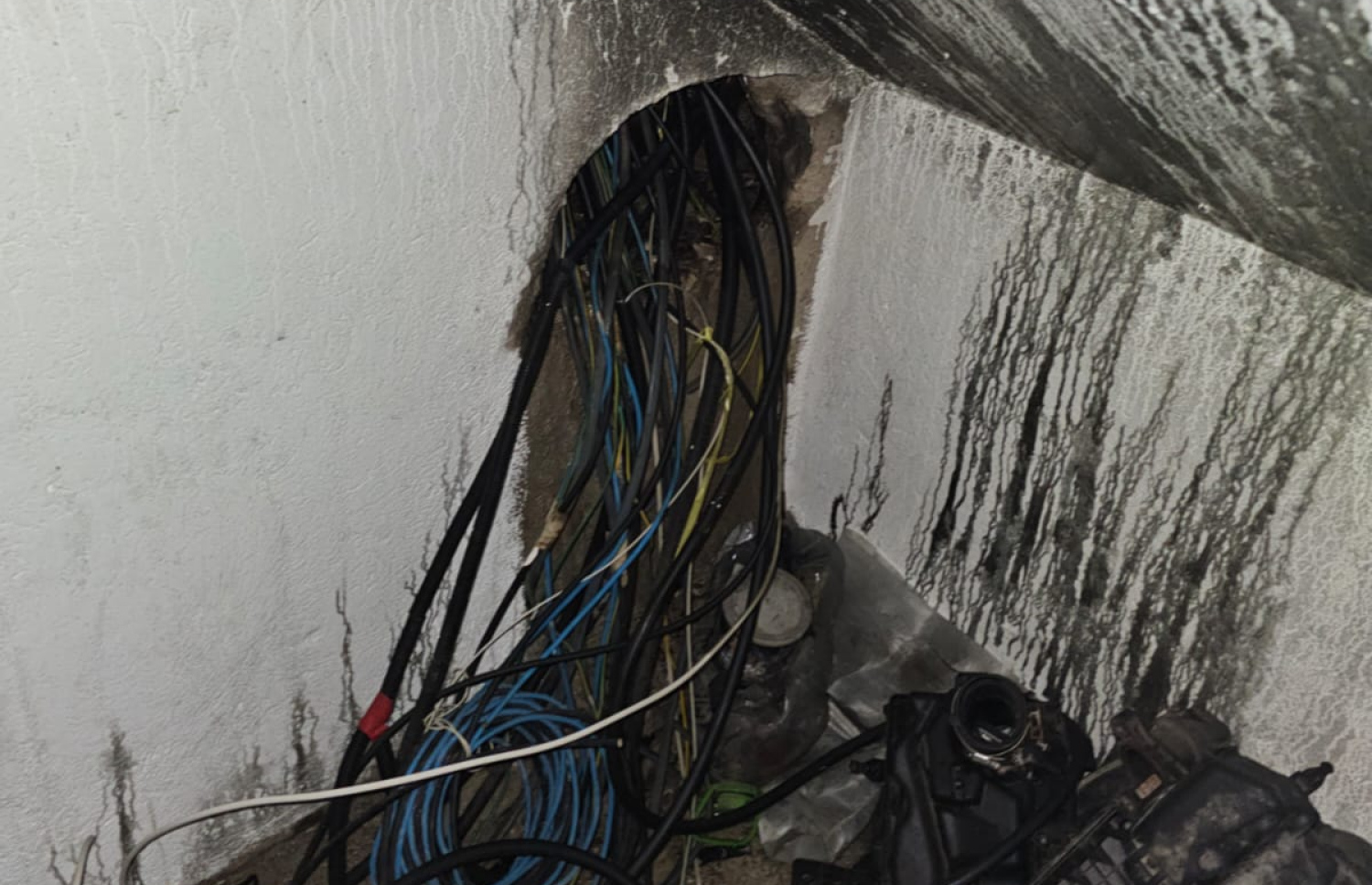 ރޭ ހިނގި އަލިފާނުގެ ހާދިސާގައި ރޯވި ގުދަން.-- ފޮޓޯ: އެމްއެންޑީއެފް