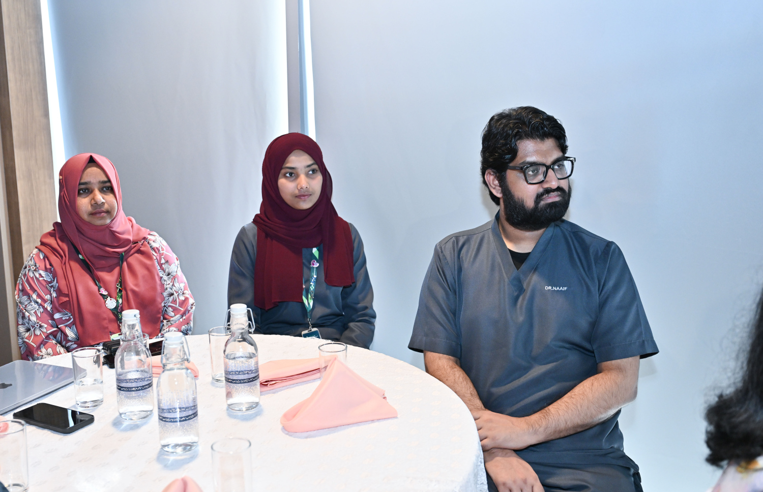 ފާޓިލިޓީ ސެންޓަރުގެ ކާމިޔާބީ ފާހަގަކުރަން ބޭއްވި ރަސްމިއްޔާތުގައި ބައެއް މީހުން ބައިވެރިވަނީ --- ފޮޓޯ/ރައީސް އޮފީސް