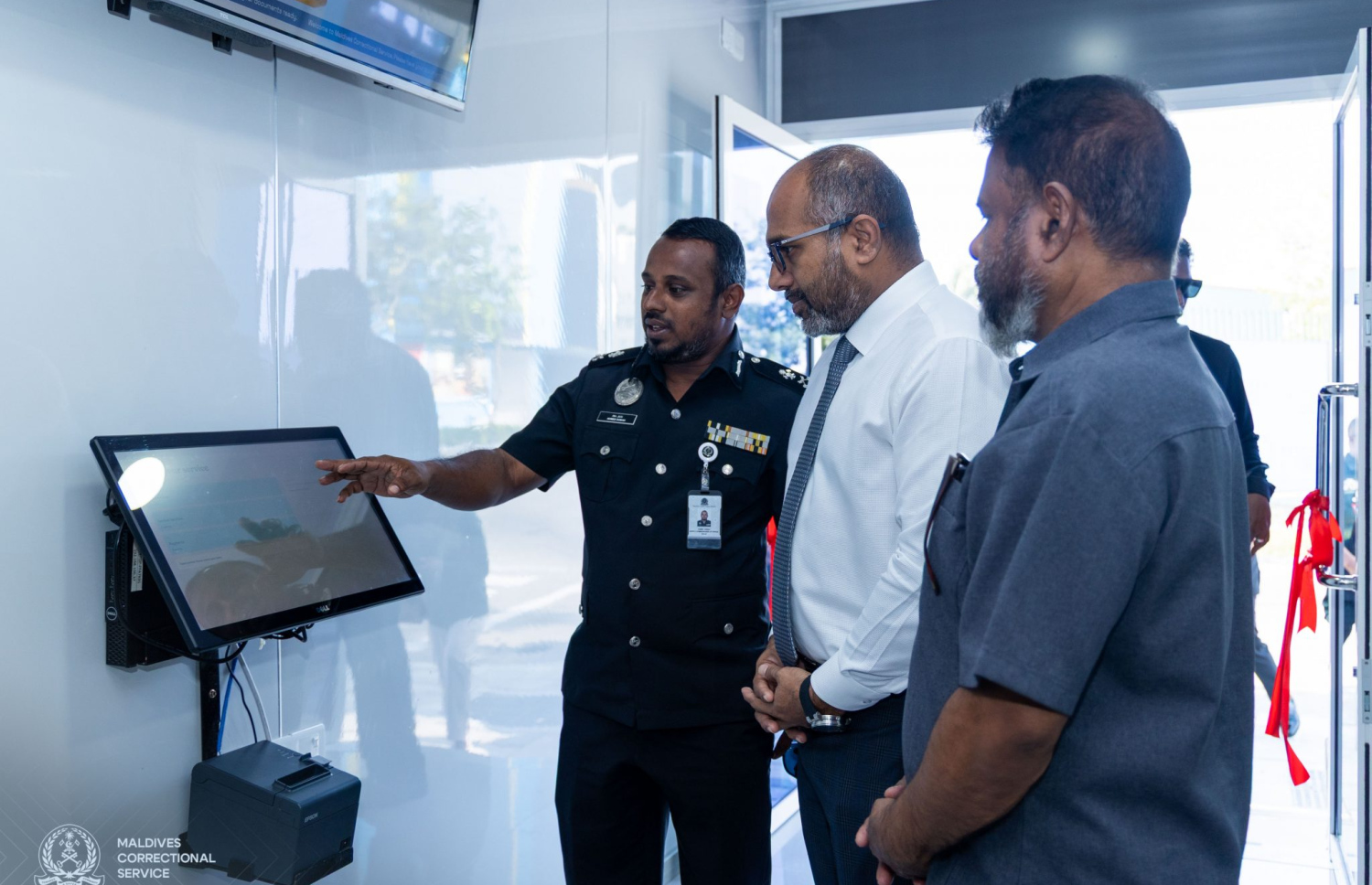 ކަރެކްޝަނަލް ސާވިސްގެ އާ ފްރޮންޓް އޮފީސް މިނިސްޓަރު ހުޅުވައިދެއްވަނީ