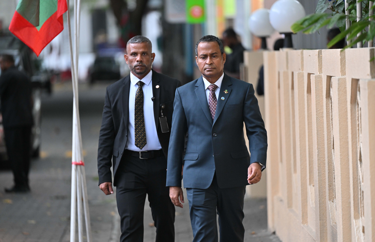 ރިޔާސީ ބަޔާން އިއްވުމަށް ބޭއްވި ރައްޔިތުން މަޖިލީހުގެ ޖަލްސާއަށް އުއްތަމަ ފަނޑިޔާރު އަބްދުލްޣަނީ މުހައްމަދު މަޖިލީހަށް ވަޑައިގަންނަވަނީ --- ފޮޓޯ/ރައީސް އޮފީސް