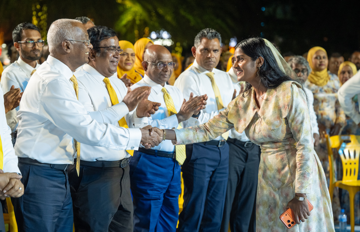 އެމްޑީޕީން ރޭ ބޭއްވި "ހޭވައްލާ ތައްޔާރު" ކެމްޕެއިނު ލޯންޗުކުރުމުގެ ޖަލްސާ.-- ފޮޓޯ: ނިޝާން އަލީ | މިހާރު