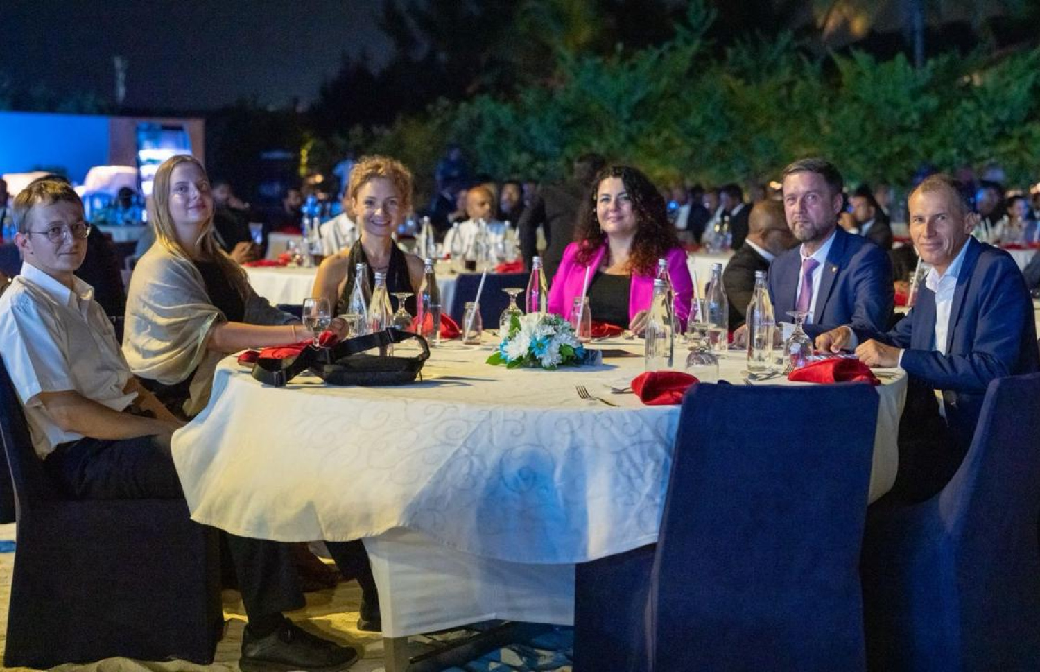 ވެލާނާ އެވޯޑްސް ރަސްމިއްޔާތުގައި ބައިވެރިވި ބައެއް ފަރާތްތަކުން -- ފޮޓޯ: އެމްއޭސީއެލް