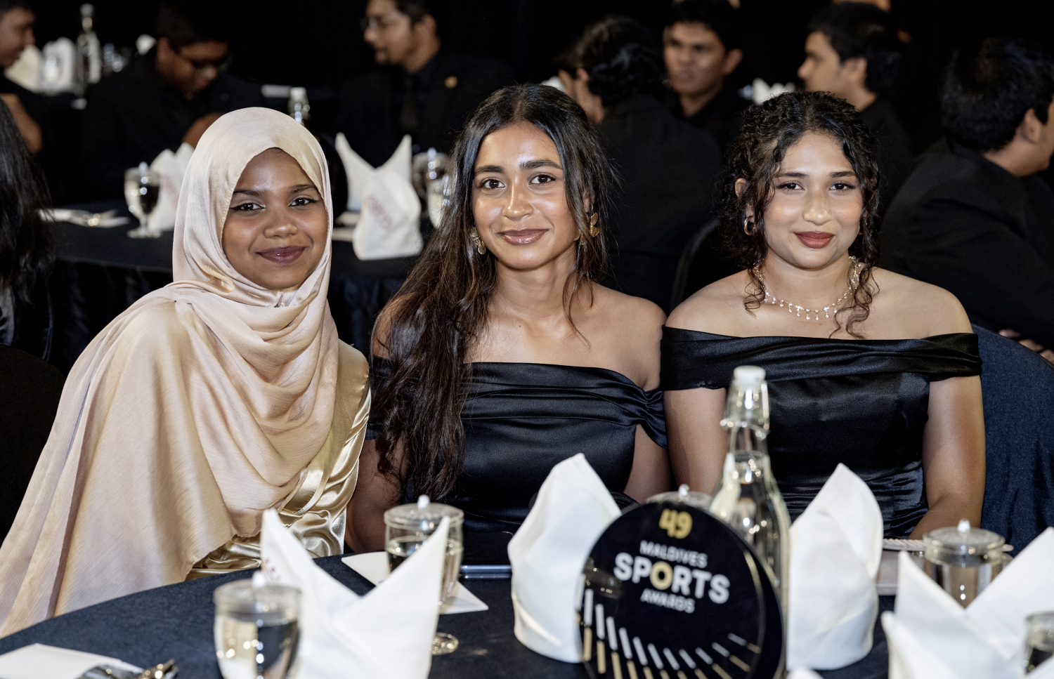 މޯލްޑިވްސް ސްޕޯޓްސް އެވޯޑްސް ހަފުލާގައި އެތުލީޓުން ބައިވެރިވަނީ .-- ފޮޓޯ: ނިޝާން އަލީ | މިހާރު