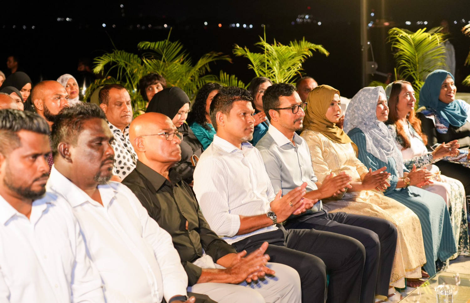 ޕީއެންސީގެ މާފަންނު ކެމްޕެއިން އިފްތިތާހުކުރުމަށް ބޭއްވި ޖަލްސާގައި ނައިބް ރައީސް އާއި އެ ޕާޓީގެ ބައެއް ބޭފުޅުން ބައިވެރިވެވަޑައިގަންނަވަނީ.