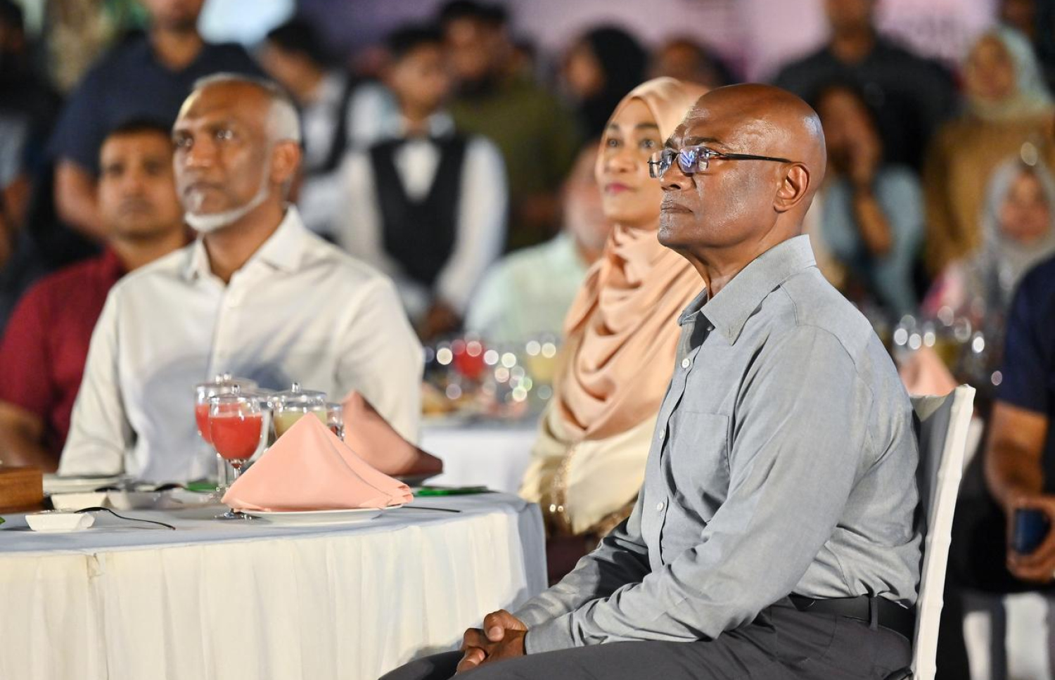 ޕީއެންސީން ރޭ ބޭއްވި މާހެފުމުގައި، އެ ޕާޓީގެ ޓިކެޓުގައި މާލޭގެ މޭޔަރުކަމަށް ވާދަކުރައްވާ މޫސާ އަލީ ޖަލީލް ބައިވެރިވެވަޑައިގަންނަވަނީ.--- ފޮޓޯ: ފަޔާޒު މޫސާ| މިހާރު