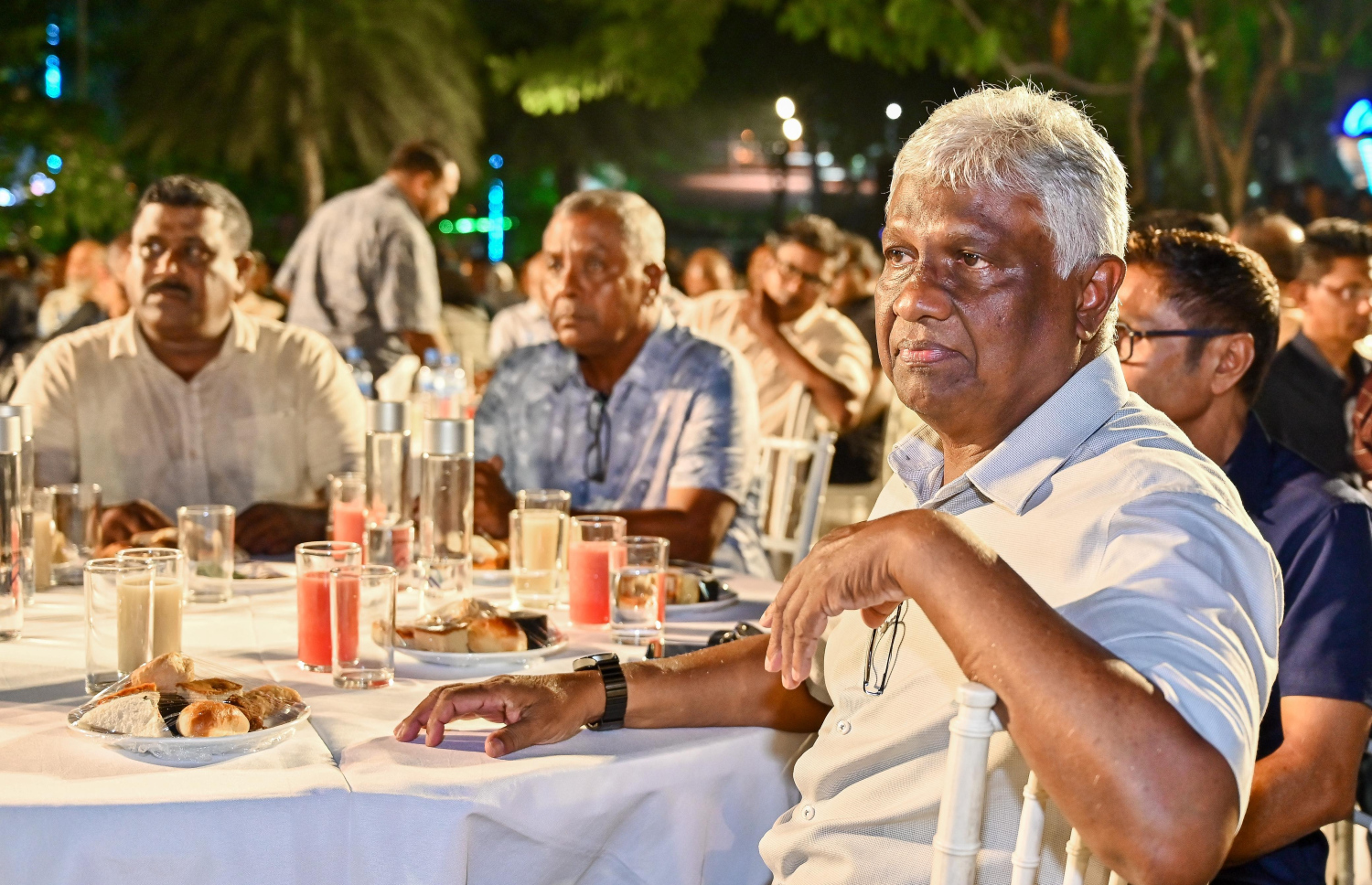 ޕީއެންސީން ބޭއްވި ތަރާވީހުގައި، އެ ޕާޓީގެ ބައެއް އާންމު މެމްބަރުން ބައިވެރިވަނީ.--- ފޮޓޯ: ފަޔާޒު މޫސާ | މިހާރު