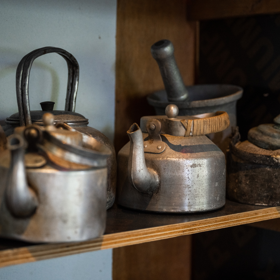 ފުވައްމުލަކުގައި ހިންގާ ކެފޭ 1940 ގައި ހުރި ކުރީގައި ބޭނުންކޮށް އުޅުނު ސައިކުރާތަކެއް.-- ފޮޓޯ: ނިޝާން އަލީ | މިހާރު