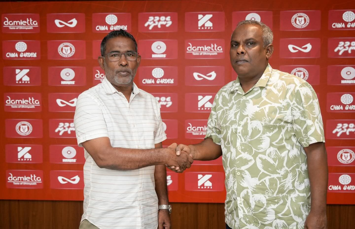 މޯހަން އާއި ވިކްޓަރީގެ ޗެއާމަން، ޝަރީ