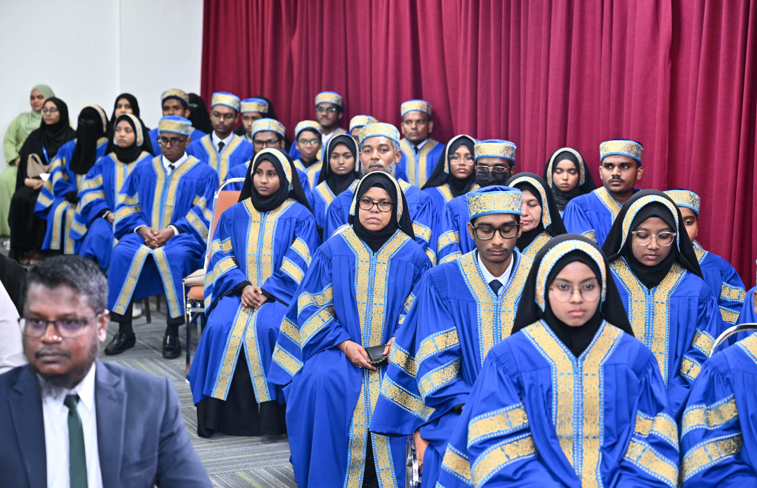 އިސްލާމީ މަރުކަޒުގައި ބޭއްވި ހާފިޒުން ދަސްވެނިވި ރަސްމިއްޔާތު --- ފޮޓޯ/ރައީސް އޮފީސް