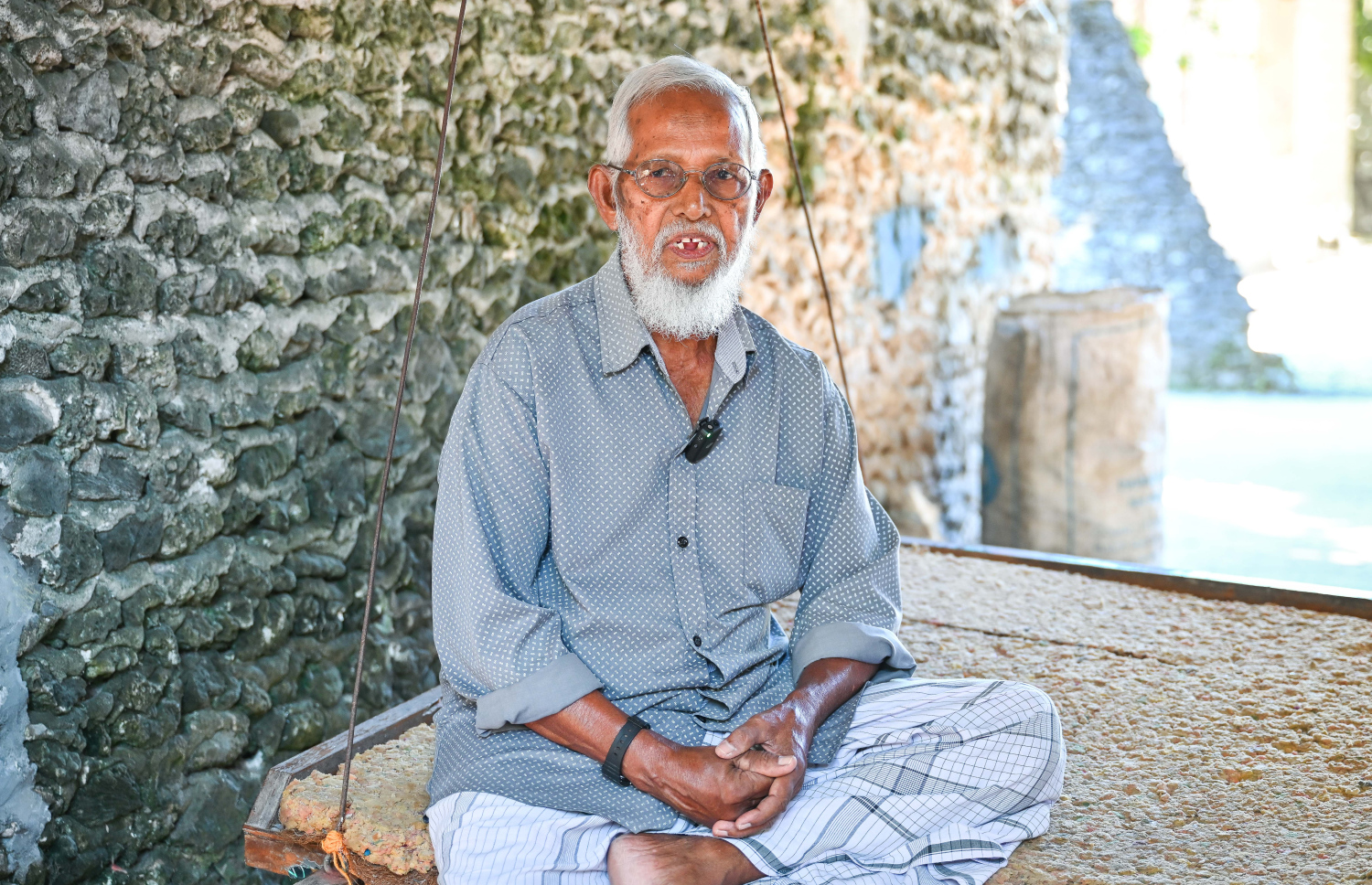 އަބްދުﷲ މޫސާ "މިހާރު" އަށް އިންޓަވިއު ދެއްވަނީ-- ފޮޓޯ: ފަޔާޒު މޫސާ | މިހާރު