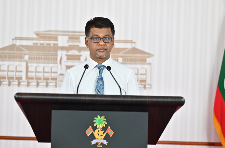 Sheesha manaakoh, hakuru subsidy kandaalai, tax negumuge mashvaraa eba kuran: Nazim