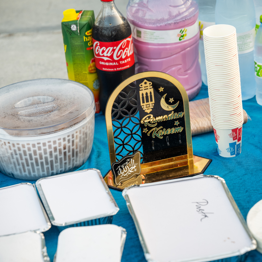 ހުޅުމާލޭ ޗެނަލް ޕާކުގައި ރޯދަވީއްލުން ތައްޔާރުކޮށްފައި.--- ފޮޓޯ: ނިޝާން އަލީ | މިހާރު