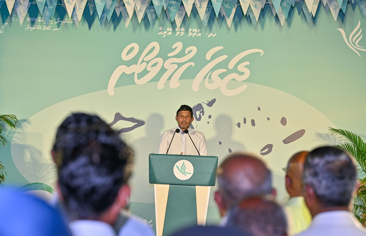 ޕީއެންސީން ރޭ ބޭއްވި ރަސްމިއްޔާތުގައި ނައިބު ރައީސް ހުސައިން ވާހަކަ ދައްކަވަނީ.---ފޮޓޯ: ޕީއެންސީ