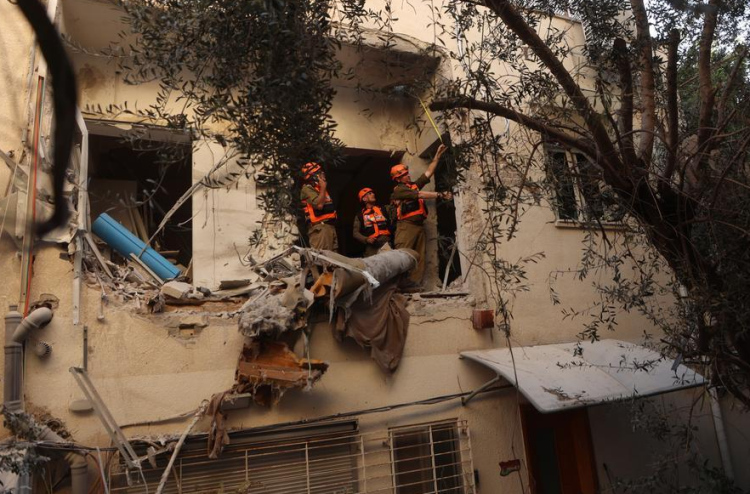 Dhuniyeyge iqthisaadhu halaakuvaane dhigu hanguraama akah thayyaaru: Iran