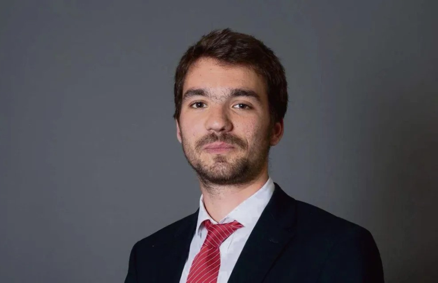 ސްޕޯޓްސް މެނޭޖްމަންޓް އަދި ޖިއޯޕޮލިޓިކްސް ޕްރޮފެސަރު ޕިމް ވާޝޫރެން