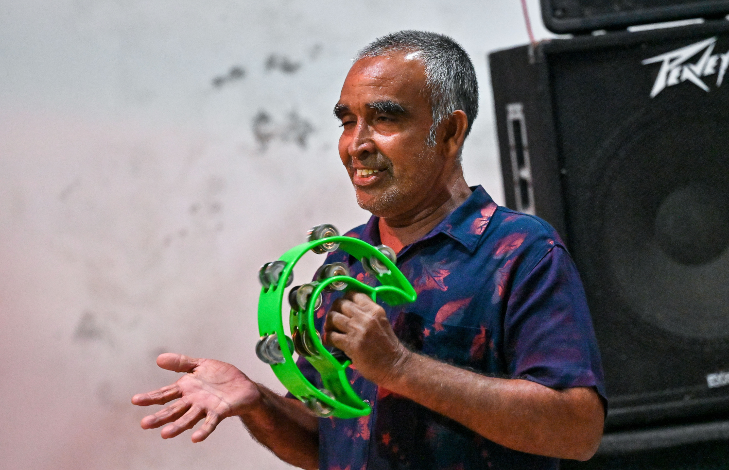 އެކުވެރި ގުޅުމުގެ މެމްބަރެއް ހުށަހެޅުމެއް ހުށަހަޅަނީ-- ފޮޓޯ: ފަޔާޒު މޫސާ | މިހާރު