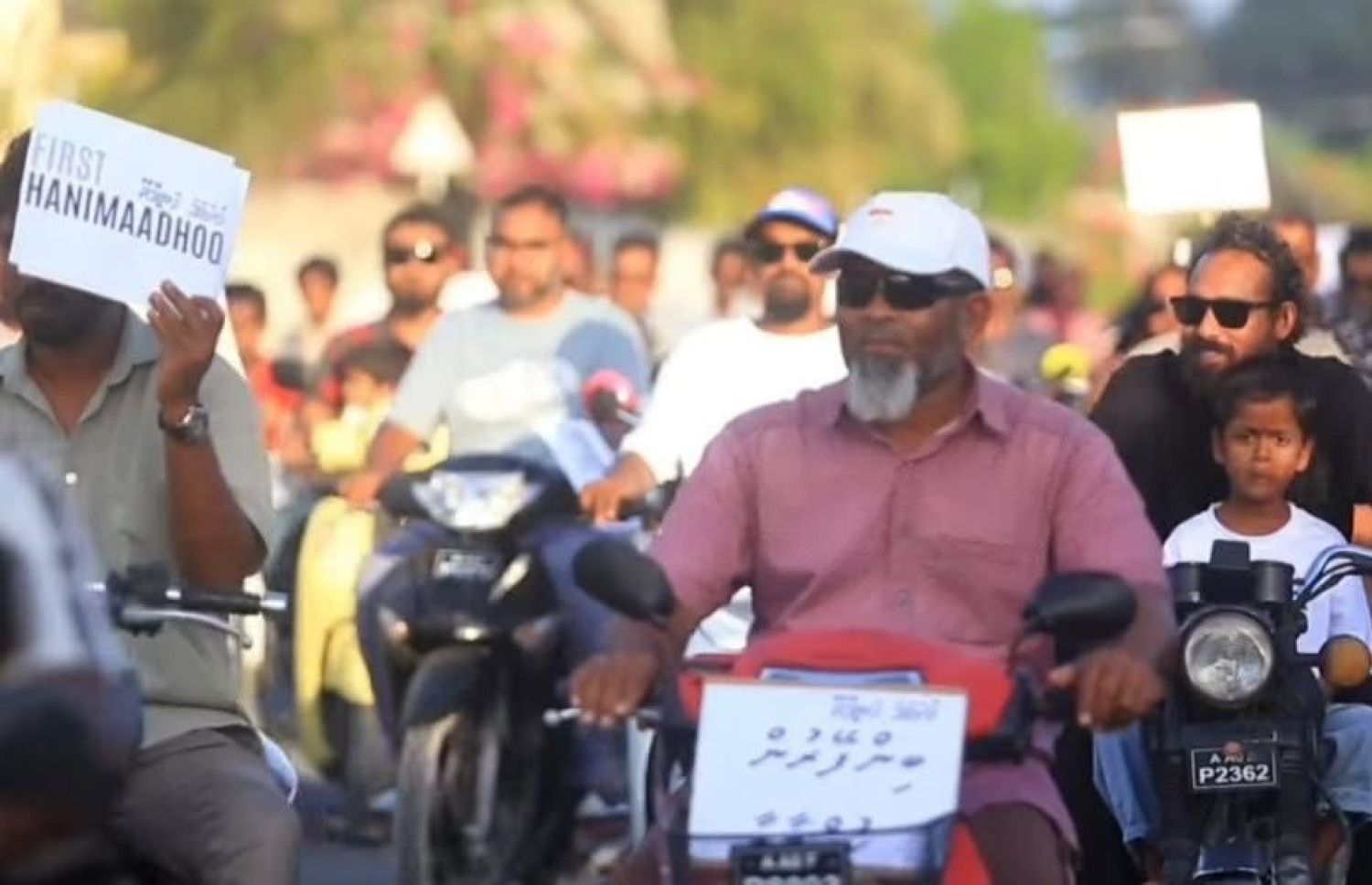 ހިރިމަރަދޫ މީހުންނަށް ހަނިމާދޫން ގޯތި ދިނުމާ ދެކޮޅަށް ހަނިމާދޫ ބަޔަކު އިއްޔެ ކުރި މުޒާހަރާ-- ފޮޓޯ: ގޮއްކޮޅު