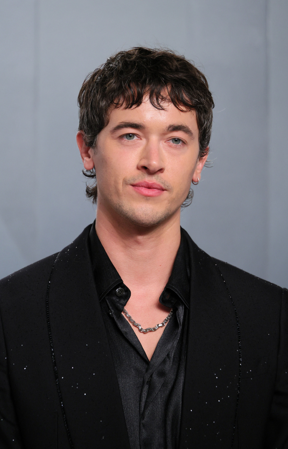 އޮސްކާ އެވޯޑް 2026: މި އަހަރުގެ އޮސްކާގެ ރެޑްކާޕެޓުގައި އިނގިރޭސި އެކްޓަރު ޓޮމް ބްލިތު.-- ފޮޓޯ: އޭއެފްޕީ