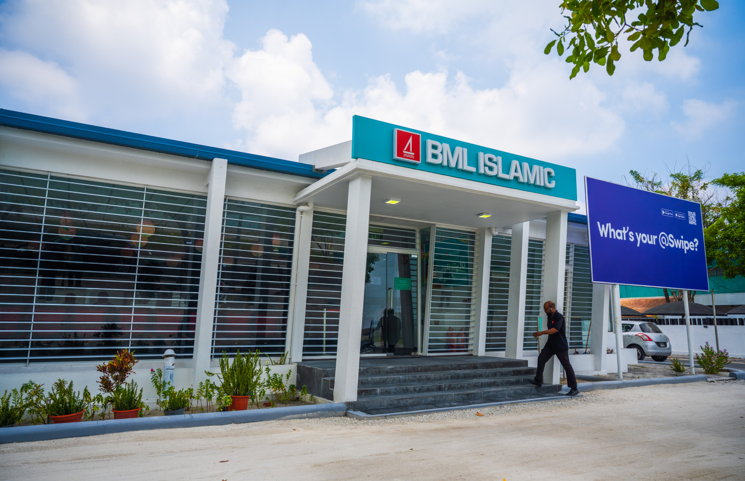 މަރަދޫފޭދޫގައި މިހާރު ހިންގާ ބީއެމްއެލް ގަން ބްރާންޗު އިމާރާތް.---ފޮޓޯ: ނިޝާން އަލީ| މިހާރު